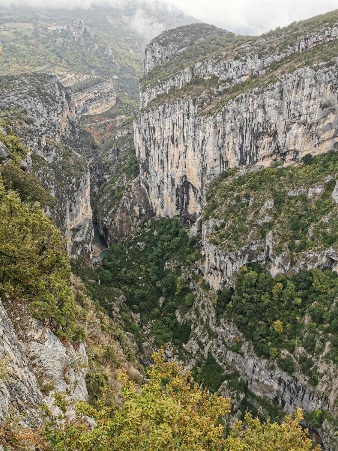 La Peyregoune, Logement En Pleine Nature Et Table D'Hotes Blieux Buitenkant foto
