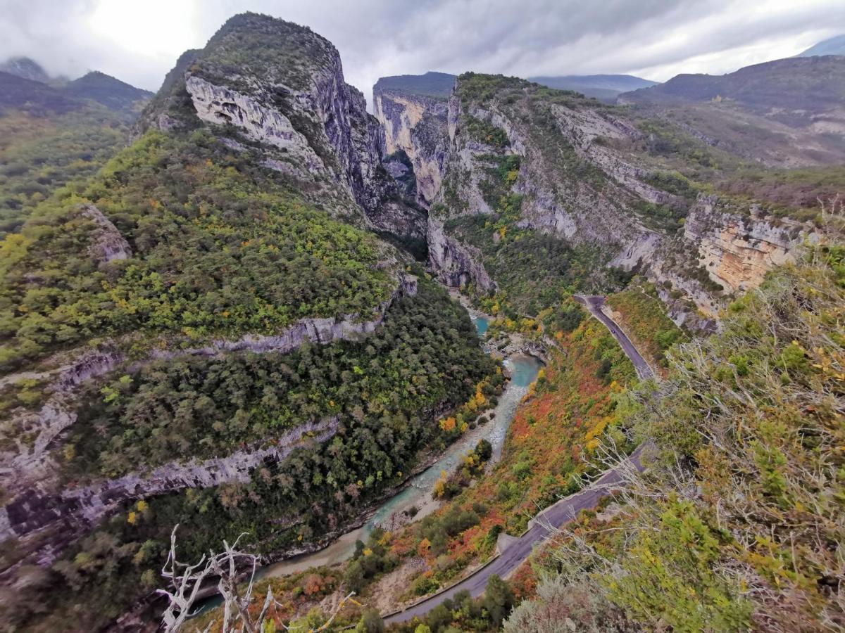 La Peyregoune, Logement En Pleine Nature Et Table D'Hotes Blieux Buitenkant foto