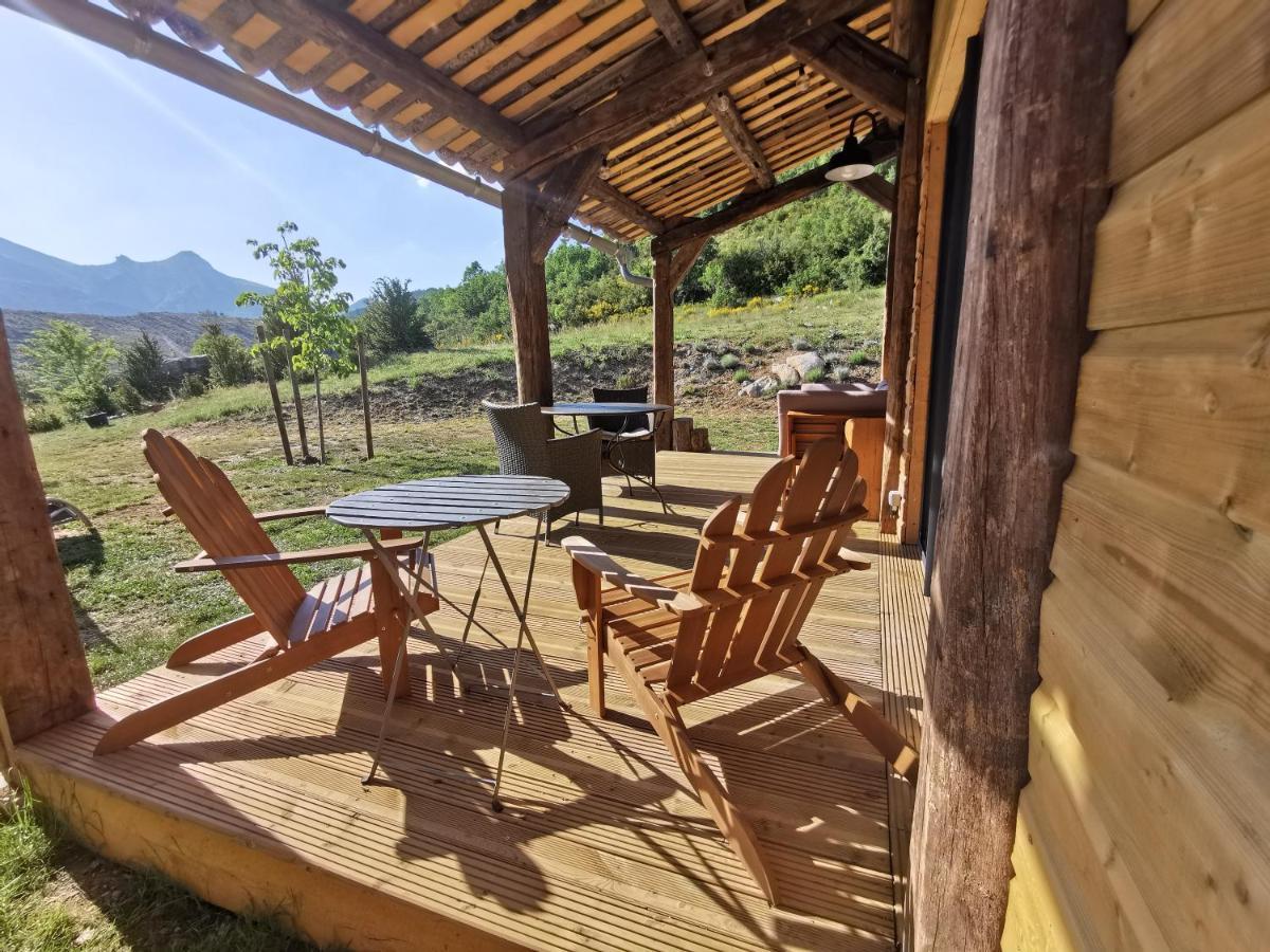 La Peyregoune, Logement En Pleine Nature Et Table D'Hotes Blieux Buitenkant foto