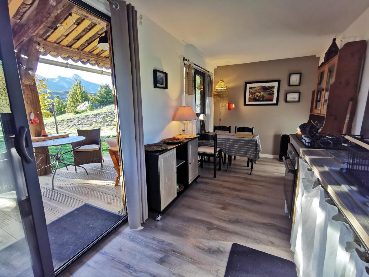 La Peyregoune, Logement En Pleine Nature Et Table D'Hotes Blieux Buitenkant foto